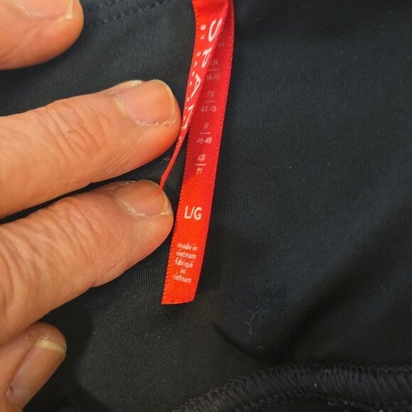 SPANX Active Tummy Shaping Cropped Leggings Size Large - Picture 6 of 7